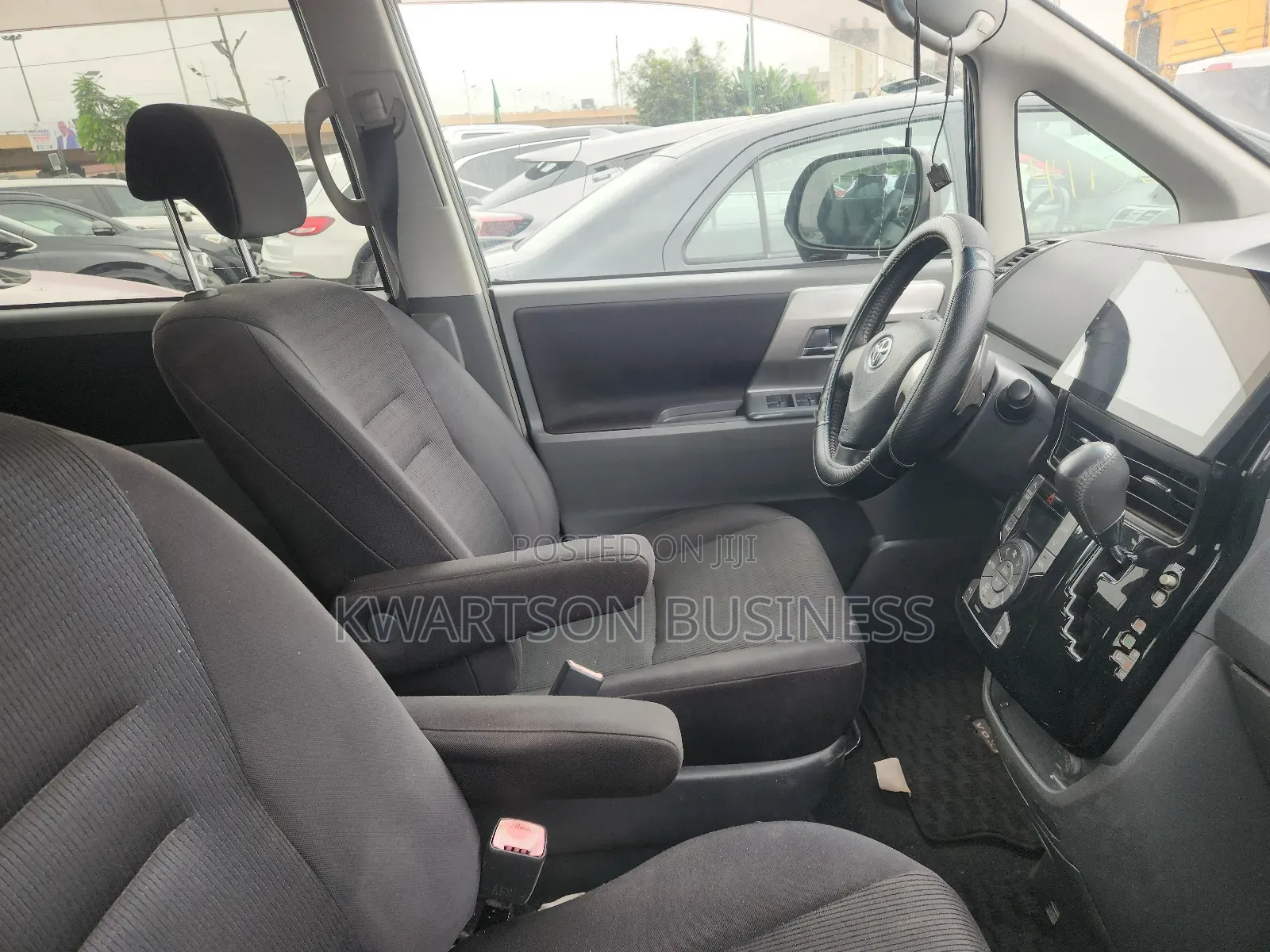 Toyota Voxy 2010 Black