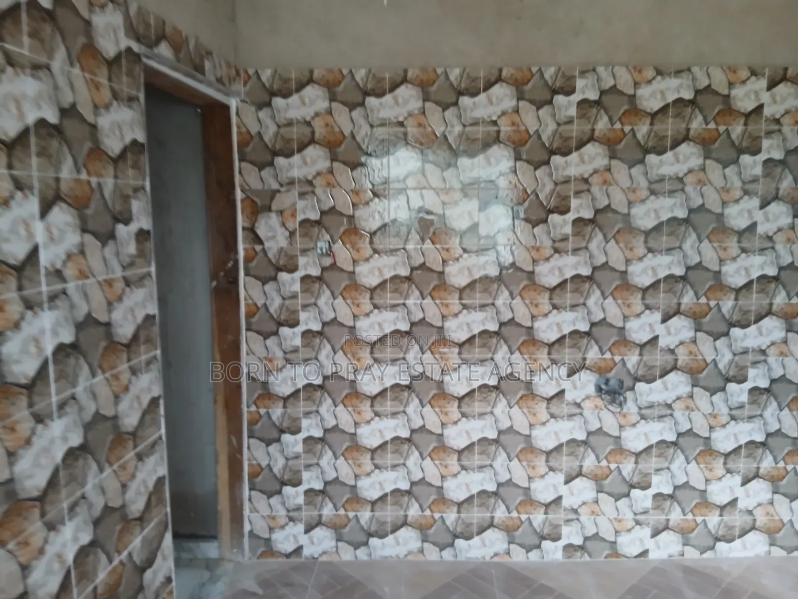 2bdrm Apartment in Born To Pray Estate, Ejisu-Juaben Municipal for rent