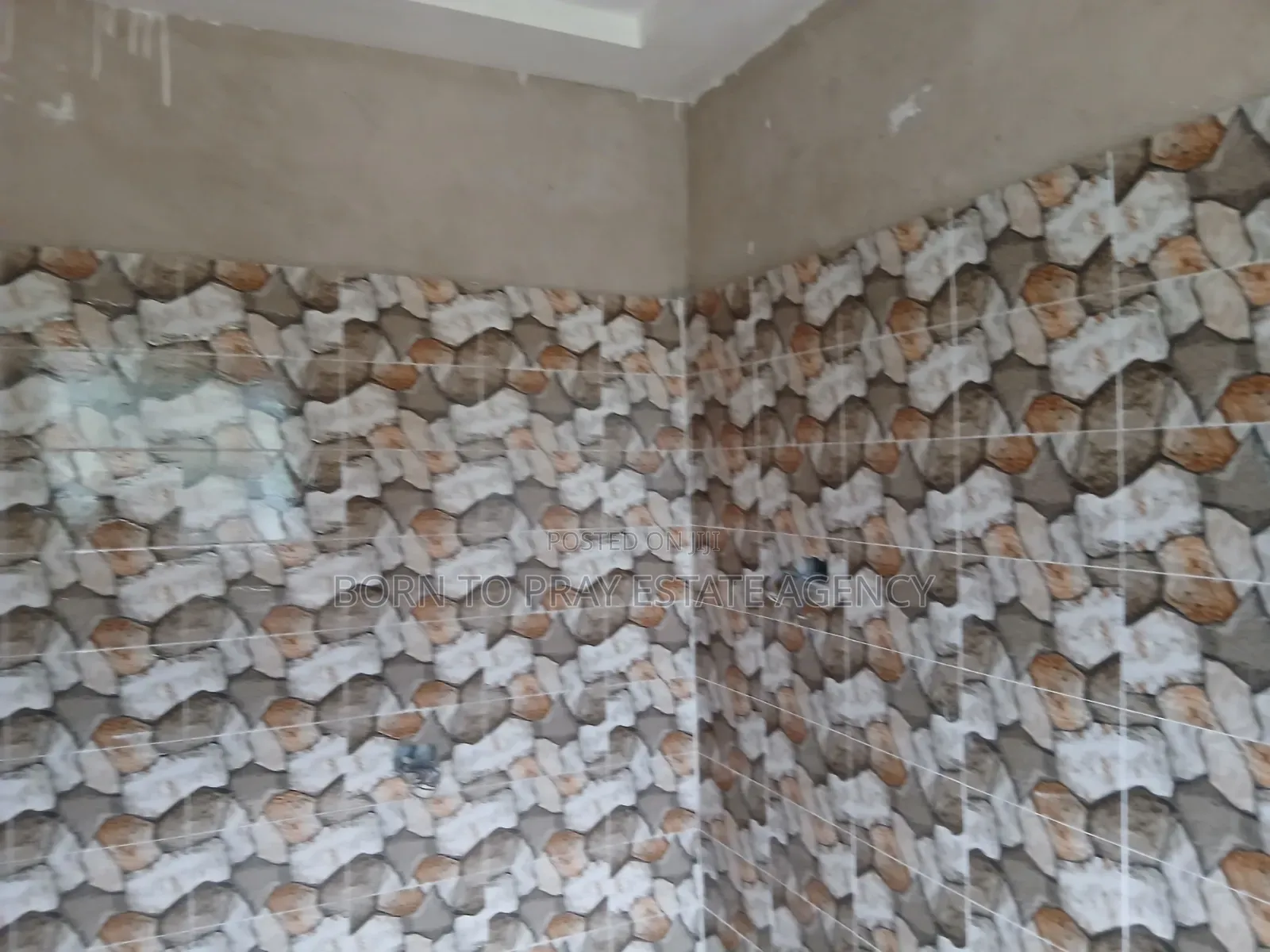 2bdrm Apartment in Born To Pray Estate, Ejisu-Juaben Municipal for rent