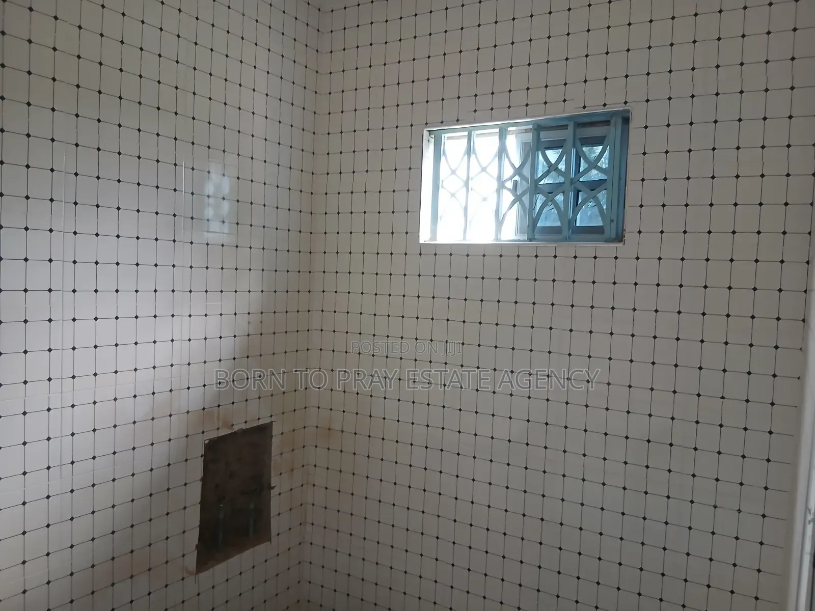 2bdrm Apartment in Born To Pray Estate, Ejisu-Juaben Municipal for rent