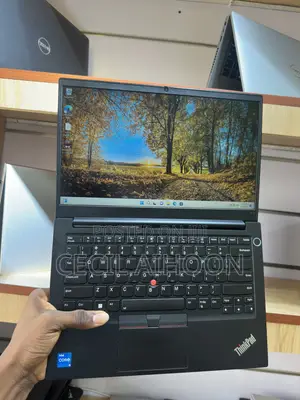Laptop Lenovo ThinkPad E14 Gen 2 8GB Intel Core i5 SSD 256GB