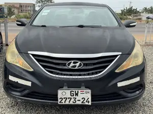 Hyundai Sonata SE 2.0T Sedan FWD (2.0L 4cyl 6A) 2013 Black