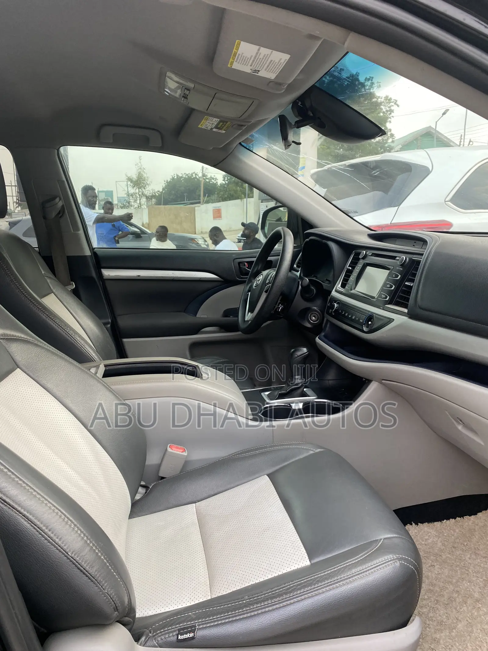 Toyota Highlander SE 2019 Black