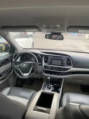 Toyota Highlander SE 2019 Black