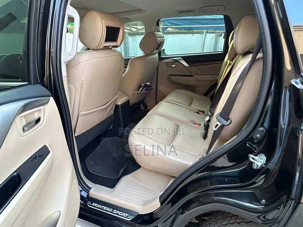 Mitsubishi Pajero Sport GLX 2017 Black