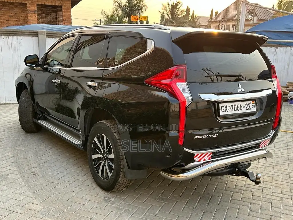 Mitsubishi Pajero Sport GLX 2017 Black