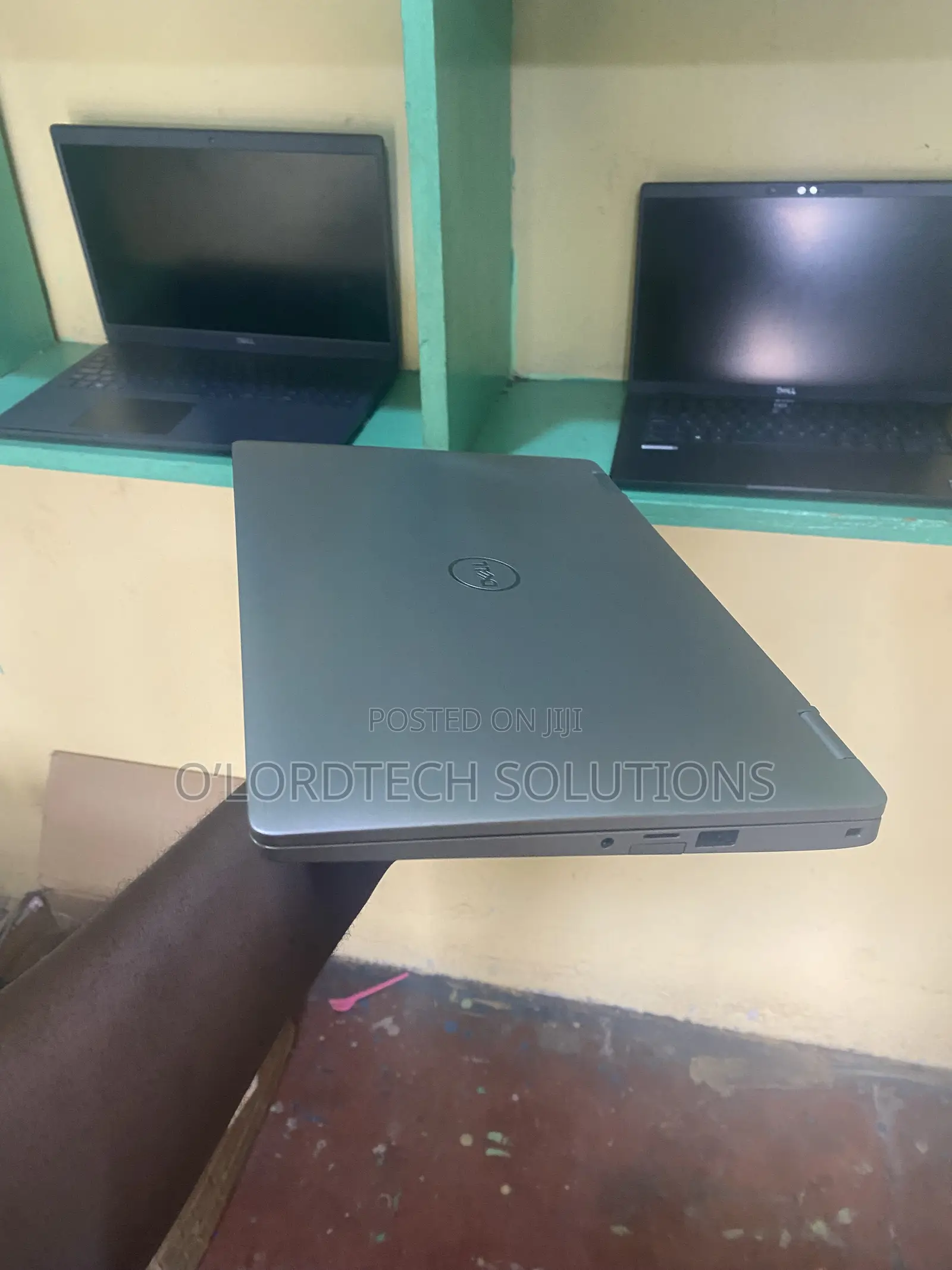 Laptop Dell Latitude 5310 2-in-1 16GB Intel Core i5 SSD 256GB