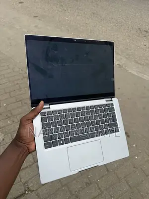 Laptop Dell Latitude 5330 16GB Intel Core i7 SSD 256GB