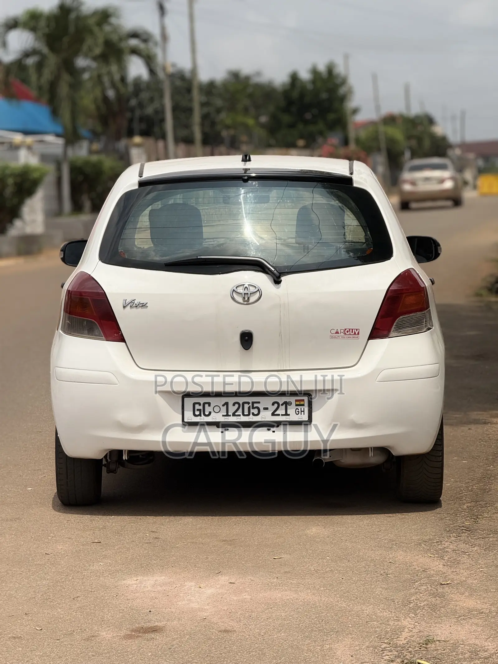 Toyota Vitz 1.3 AWD 3dr 2009 White
