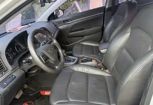 Hyundai Avante 2017 Silver