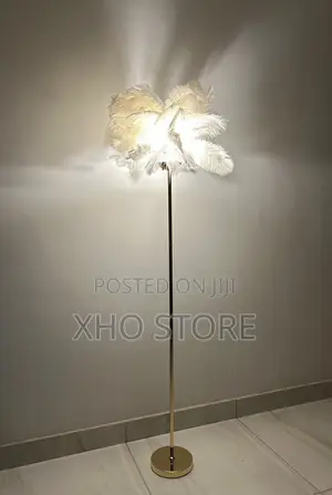 Ostrich Feather (Metal Floor Lamp)—Romantic Accent Light