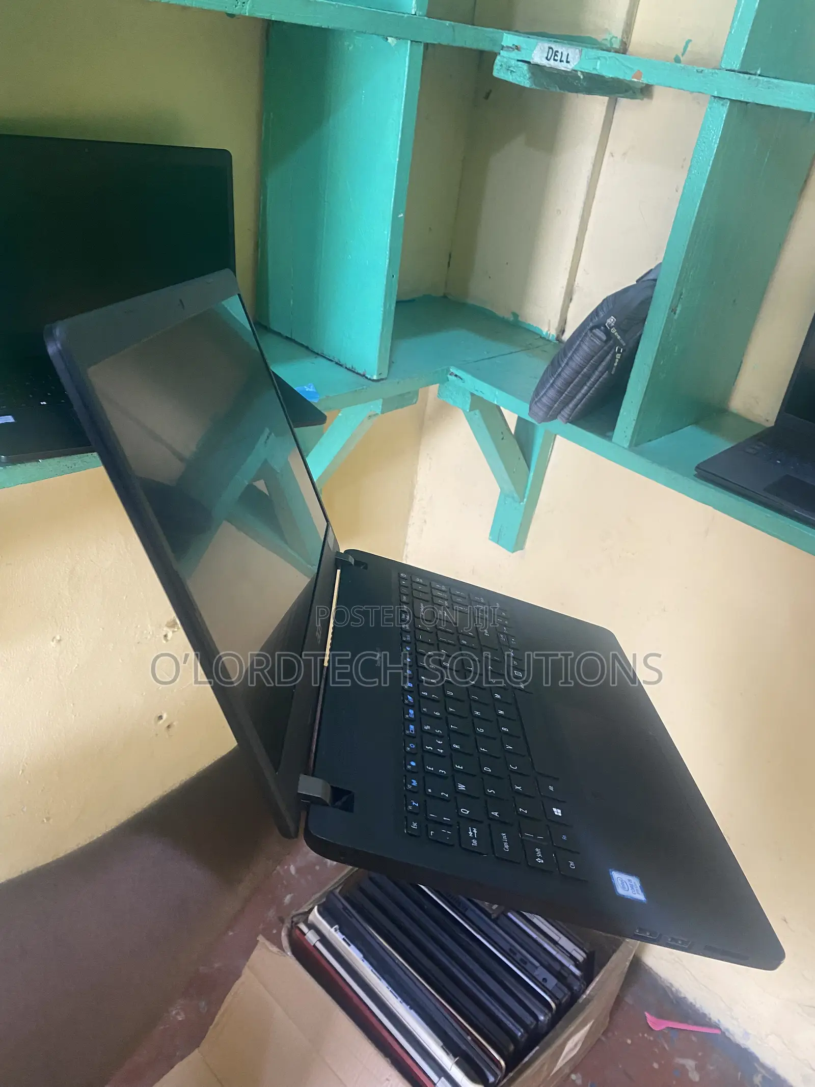 Laptop Acer TravelMate P2 8GB Intel Core i5 SSD 256GB
