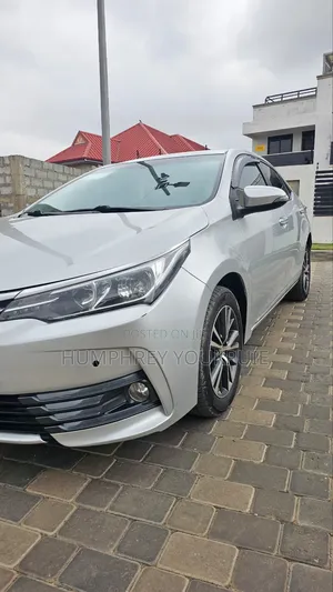 Toyota Corolla Altis 2017 Silver