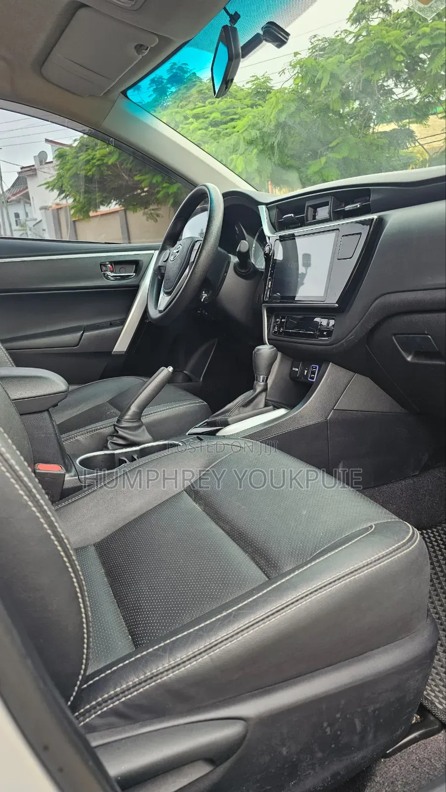 Toyota Corolla Altis 2017 Silver