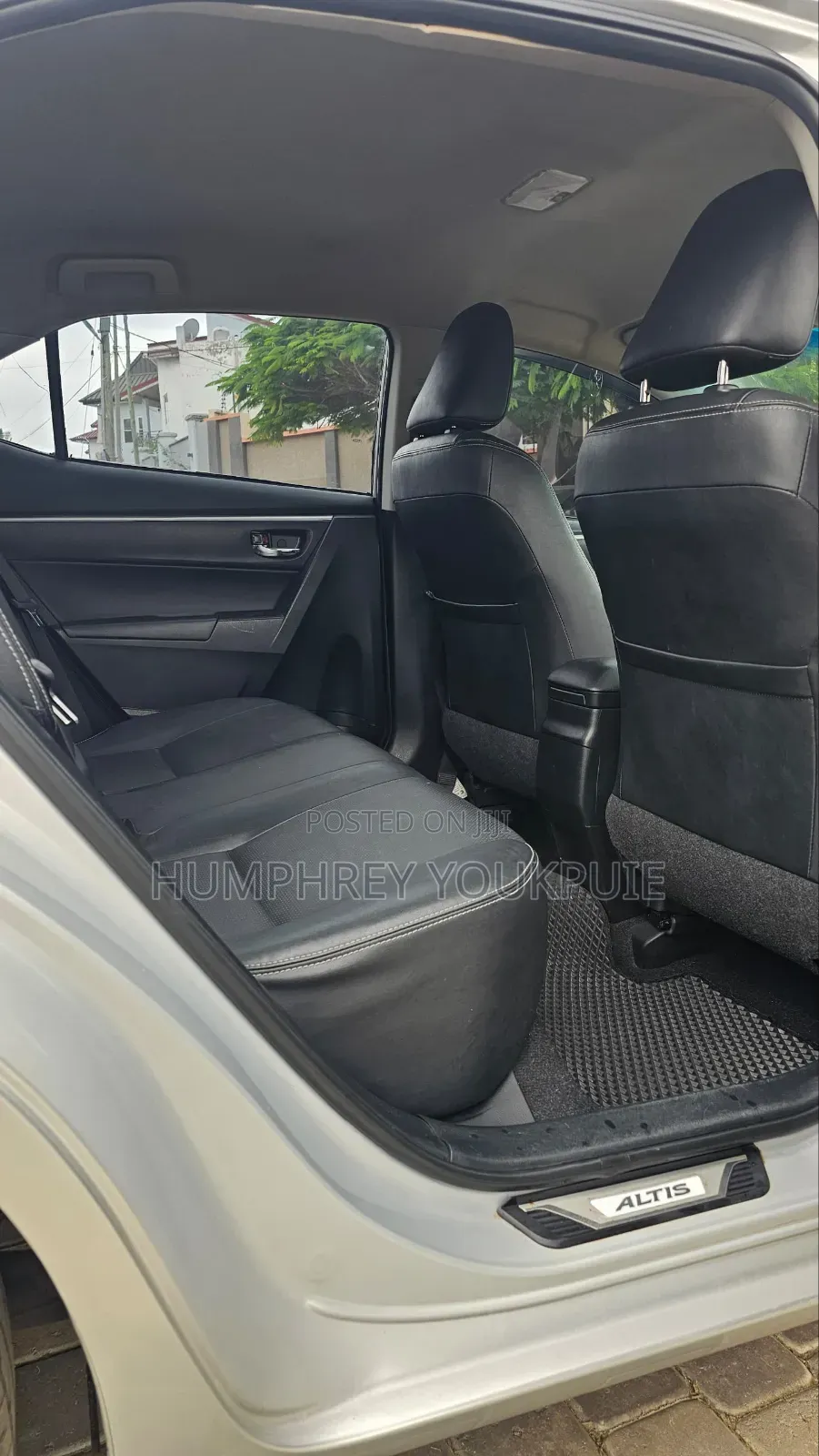 Toyota Corolla Altis 2017 Silver