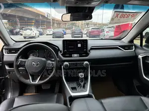 Toyota RAV4 2021