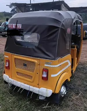 Bajaj RE 2022 Yellow