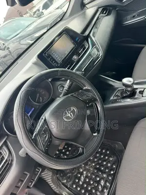Toyota C-HR XLE Prermium FWD (2.0L 4cyl 2AM) 2018 Red