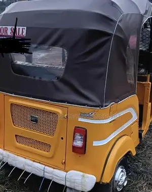 Bajaj RE 2022 Yellow
