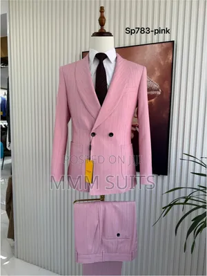 Timeless 2-Piece Double-Breasted Men's Suit in Baby Pink