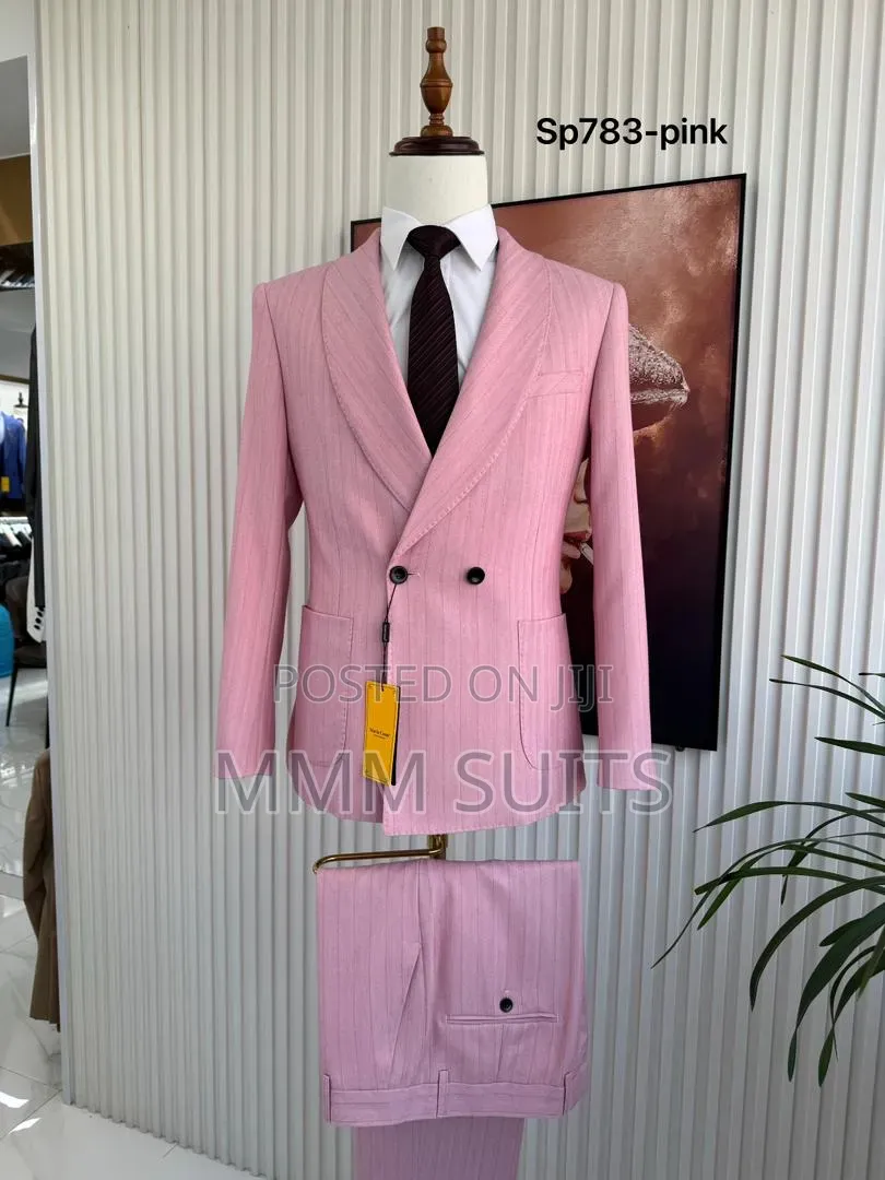 Timeless 2-Piece Double-Breasted Men's Suit in Baby Pink
