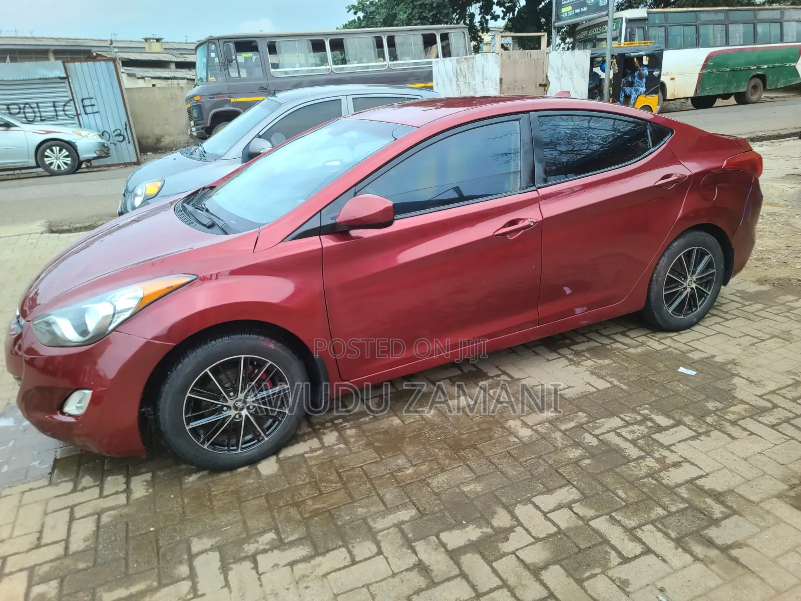 Hyundai Elantra 2013 Red