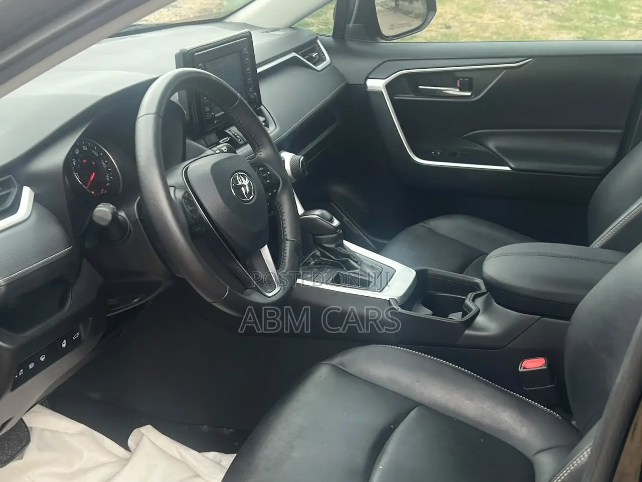 Toyota RAV4 XLE Premium 2021 Black