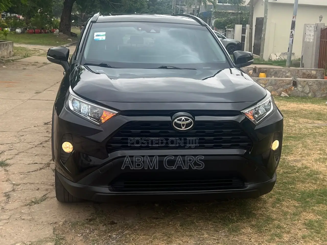 Toyota RAV4 XLE Premium 2021 Black