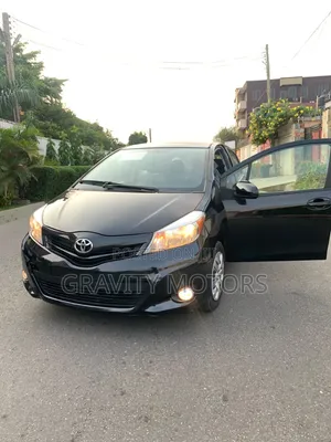 Toyota Yaris 2013 Black
