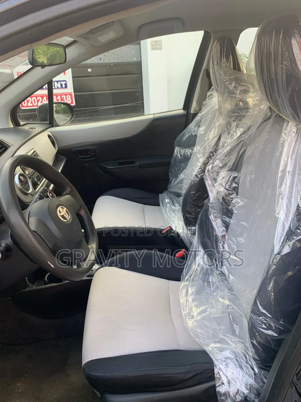 Toyota Yaris 2013 Black
