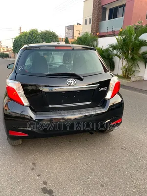 Toyota Yaris 2013 Black