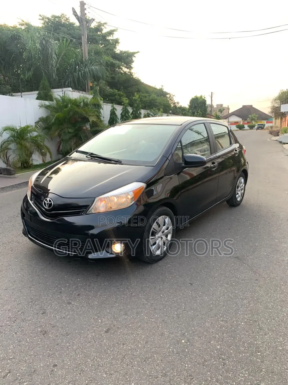 Toyota Yaris 2013 Black
