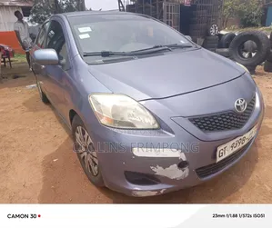 Toyota Yaris 2010 Blue