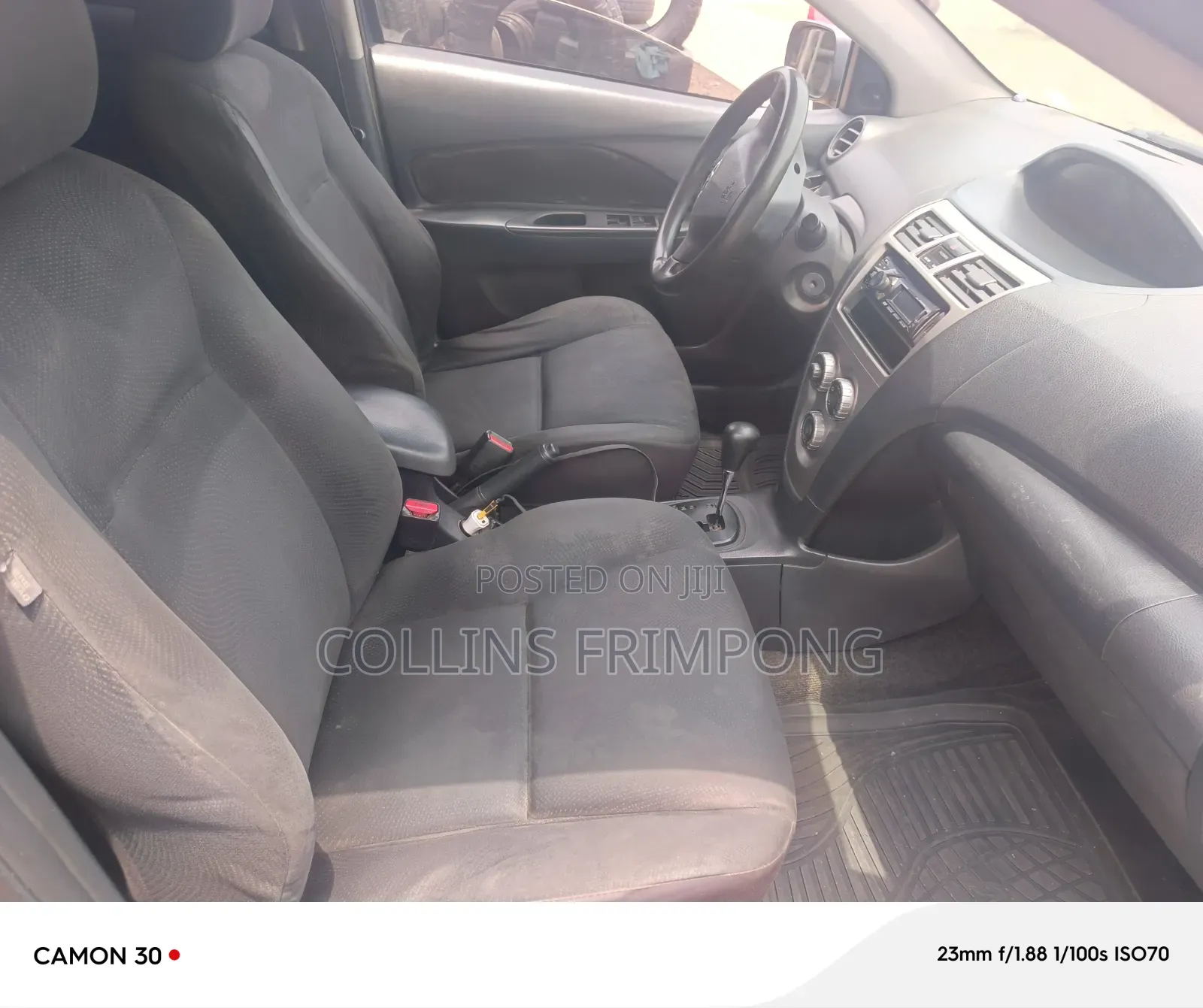 Toyota Yaris 2010 Blue