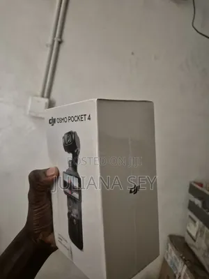 DJI Pocket 4