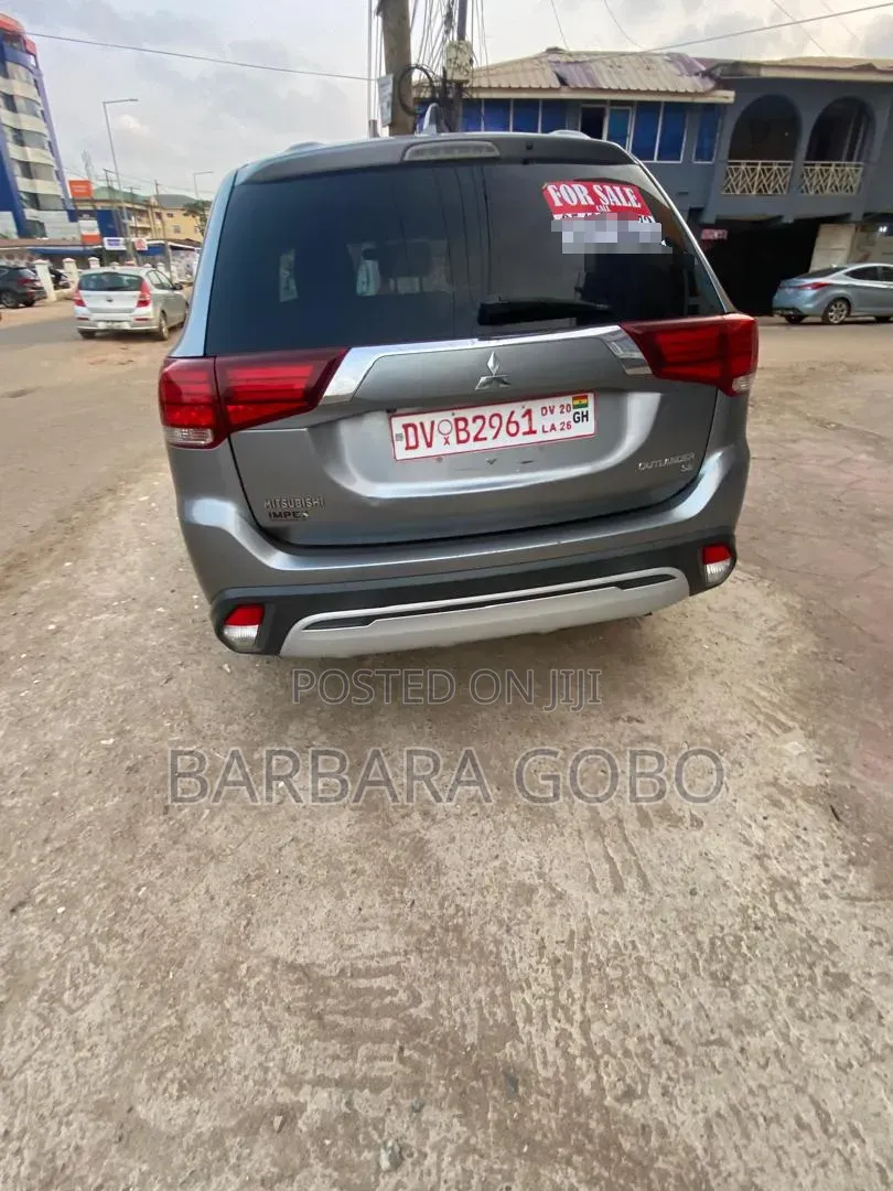 Mitsubishi Outlander 2019 Gray