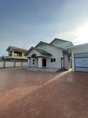 4bdrm House in Kb Properties, Baatsona Total for rent