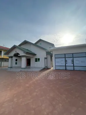 4bdrm House in Kb Properties, Baatsona Total for rent
