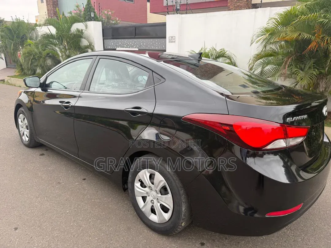 Hyundai Elantra 2016 Black