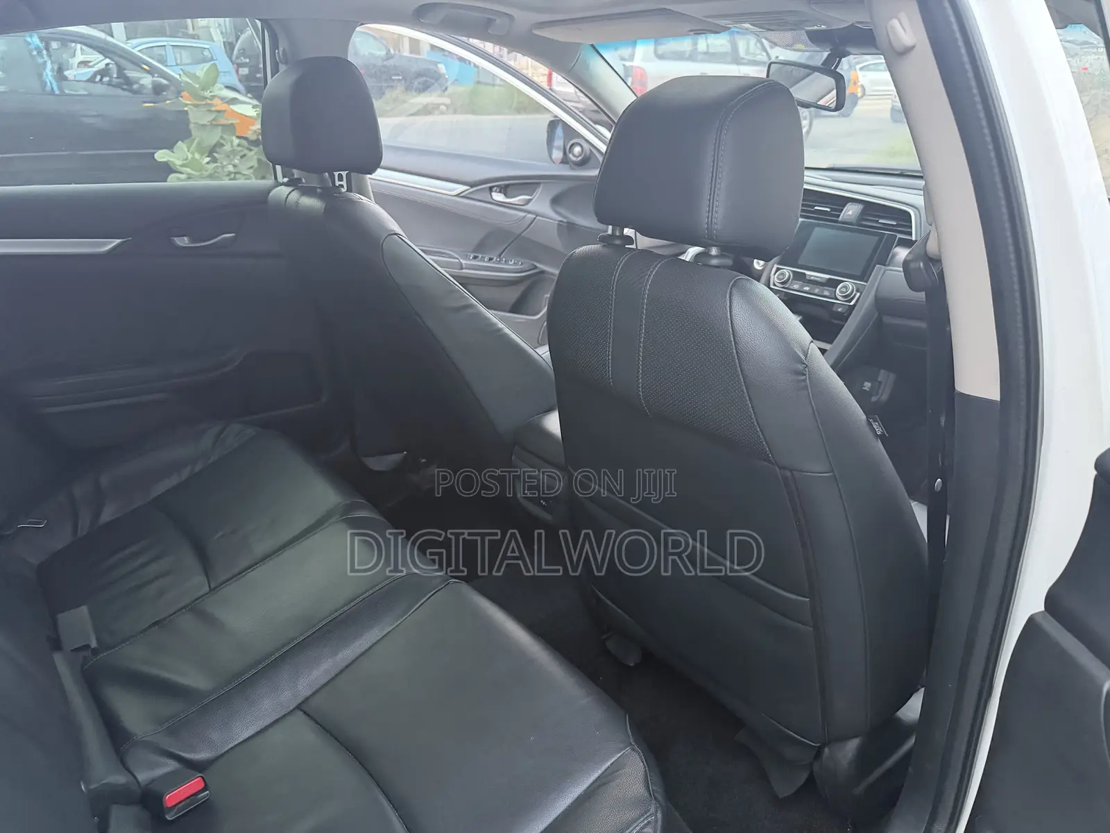 Honda Civic Touring 4dr Sedan (1.5L 4cyl) 2016 White