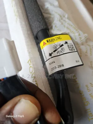 2014/2015/2016/2017/2018 Toyota Rav4 Electronic Boot Shocks