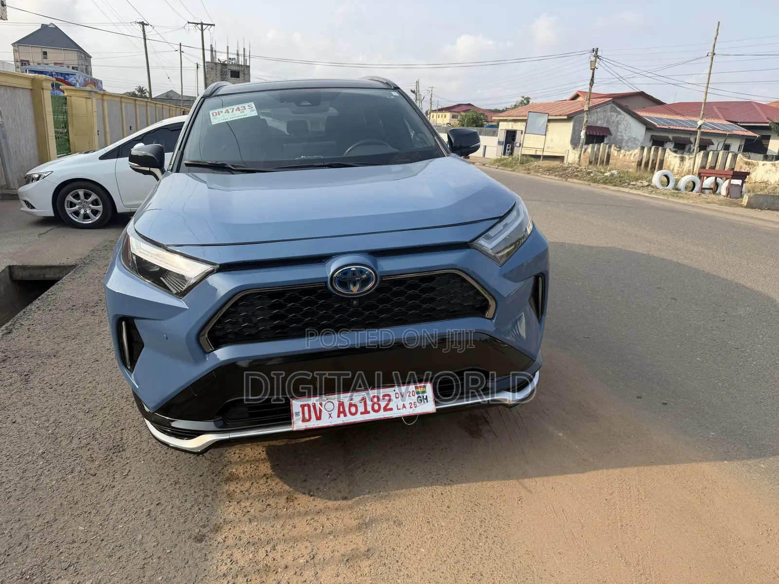 Toyota RAV4 XLE Premium AWD 2023 Blue