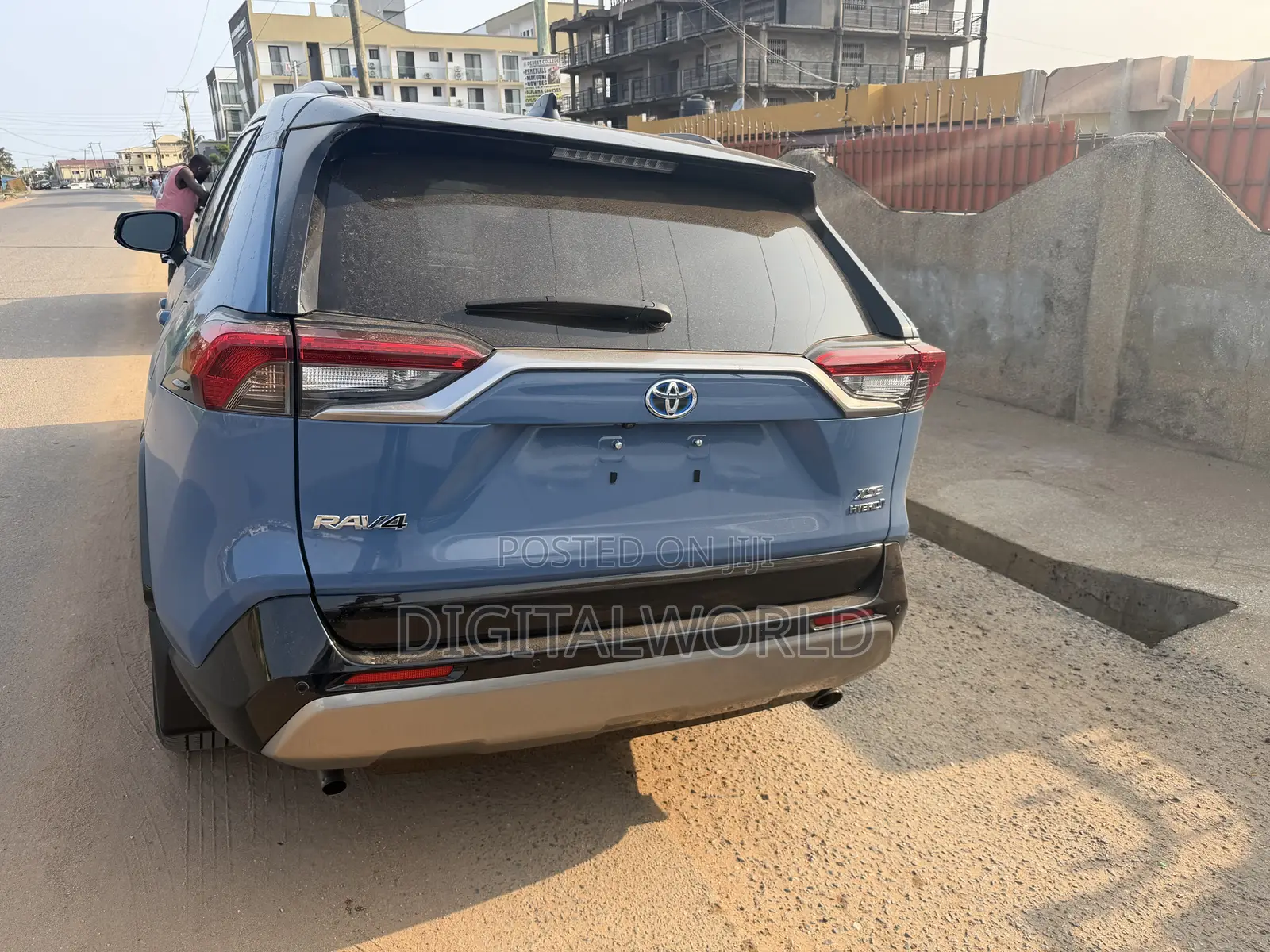 Toyota RAV4 XLE Premium AWD 2023 Blue