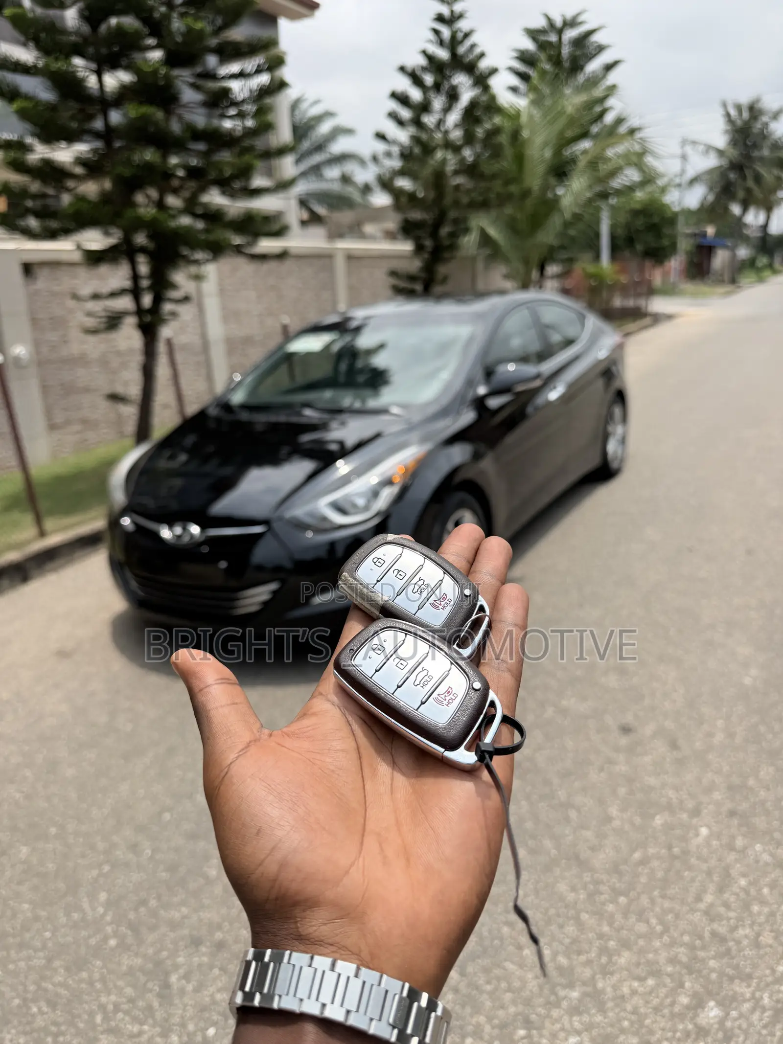 Hyundai Elantra Limited Sedan FWD (1.8L 4cyl 6A) 2016 Black