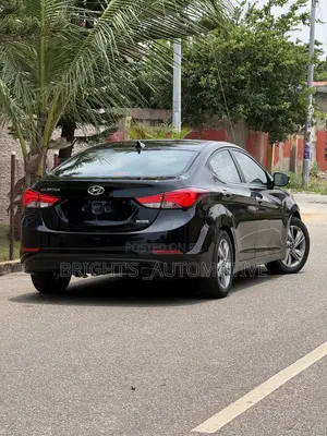 Hyundai Elantra Limited Sedan FWD (1.8L 4cyl 6A) 2016 Black