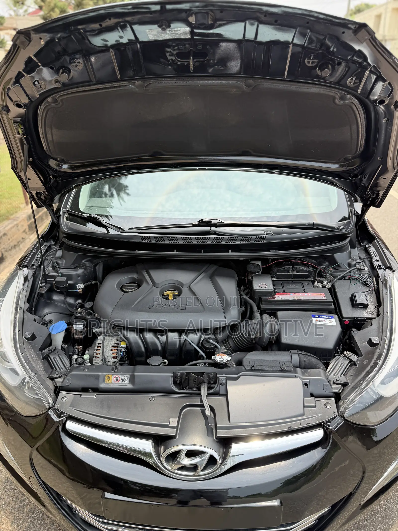Hyundai Elantra Limited Sedan FWD (1.8L 4cyl 6A) 2016 Black