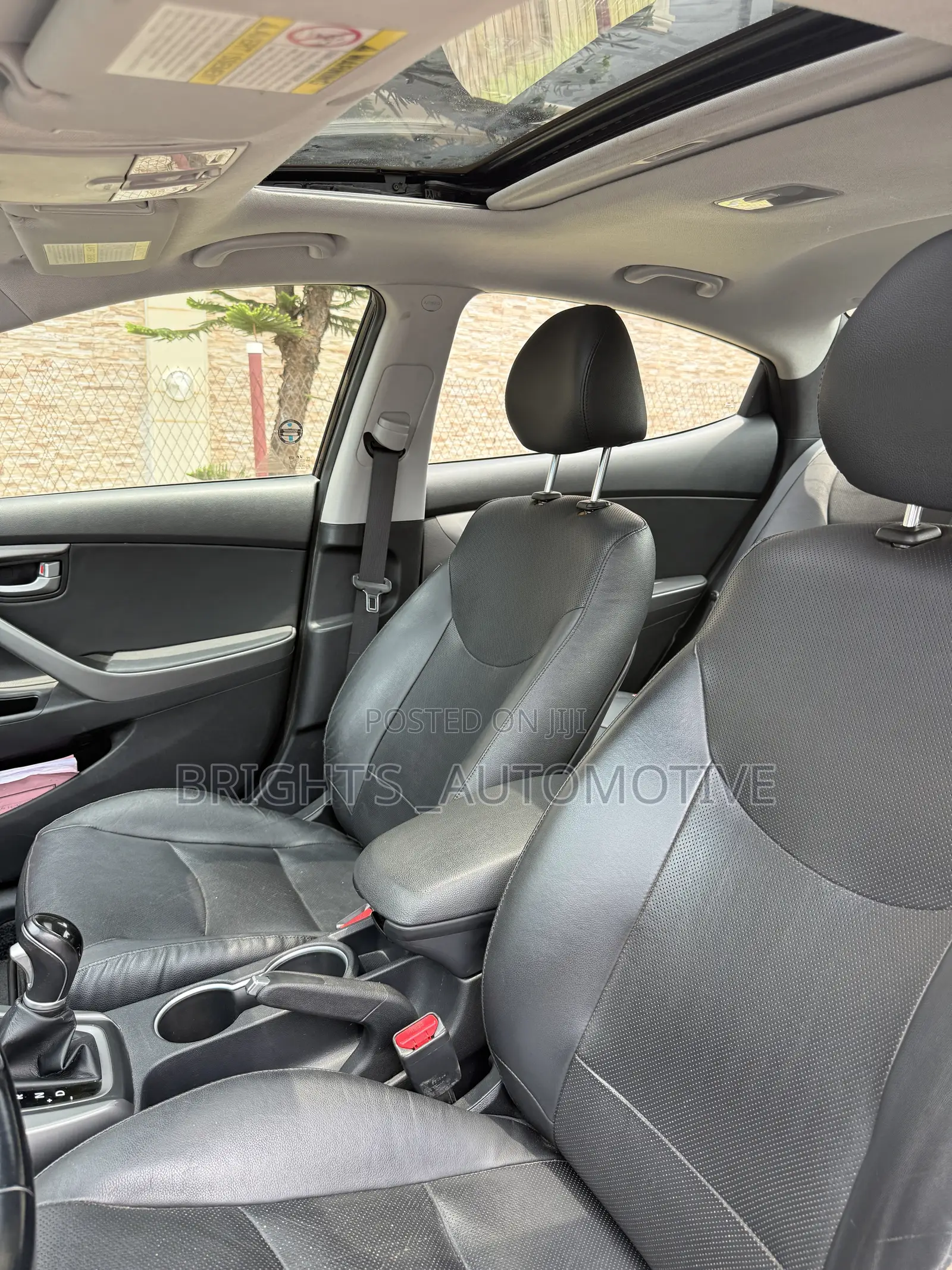 Hyundai Elantra Limited Sedan FWD (1.8L 4cyl 6A) 2016 Black