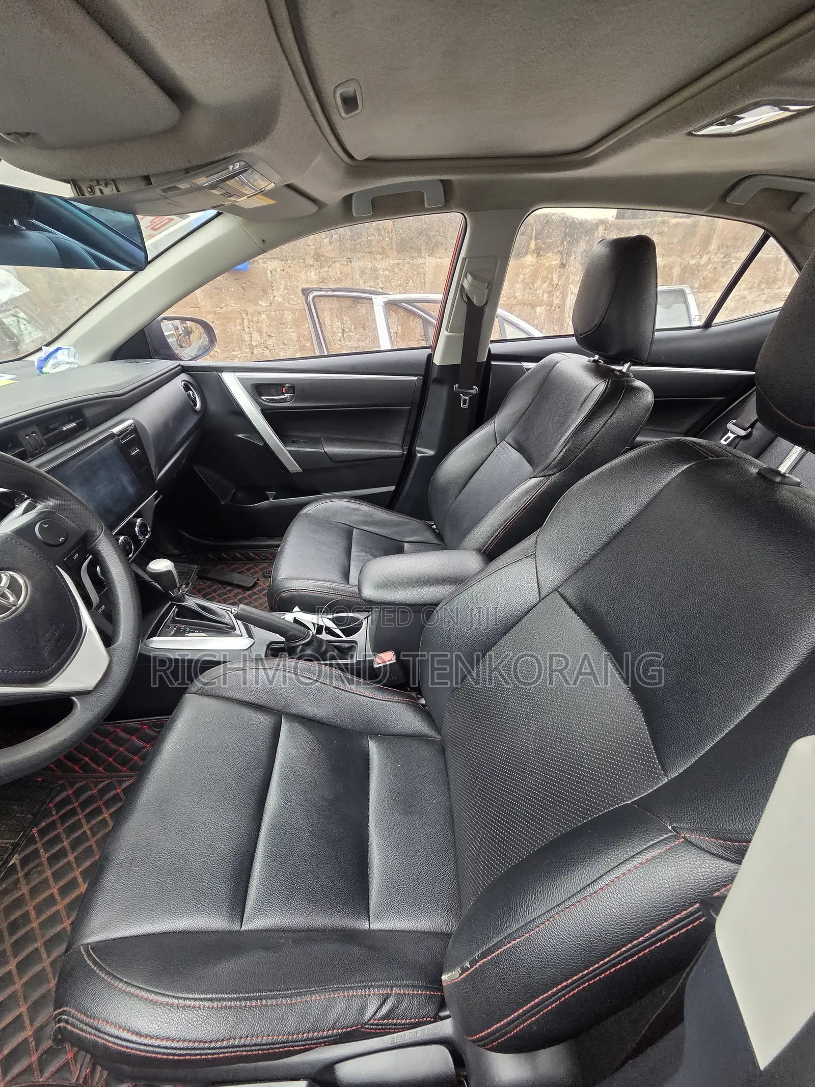Toyota Corolla 2017 Red