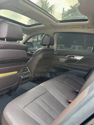 BMW 7 Series 730Li 2017 Black