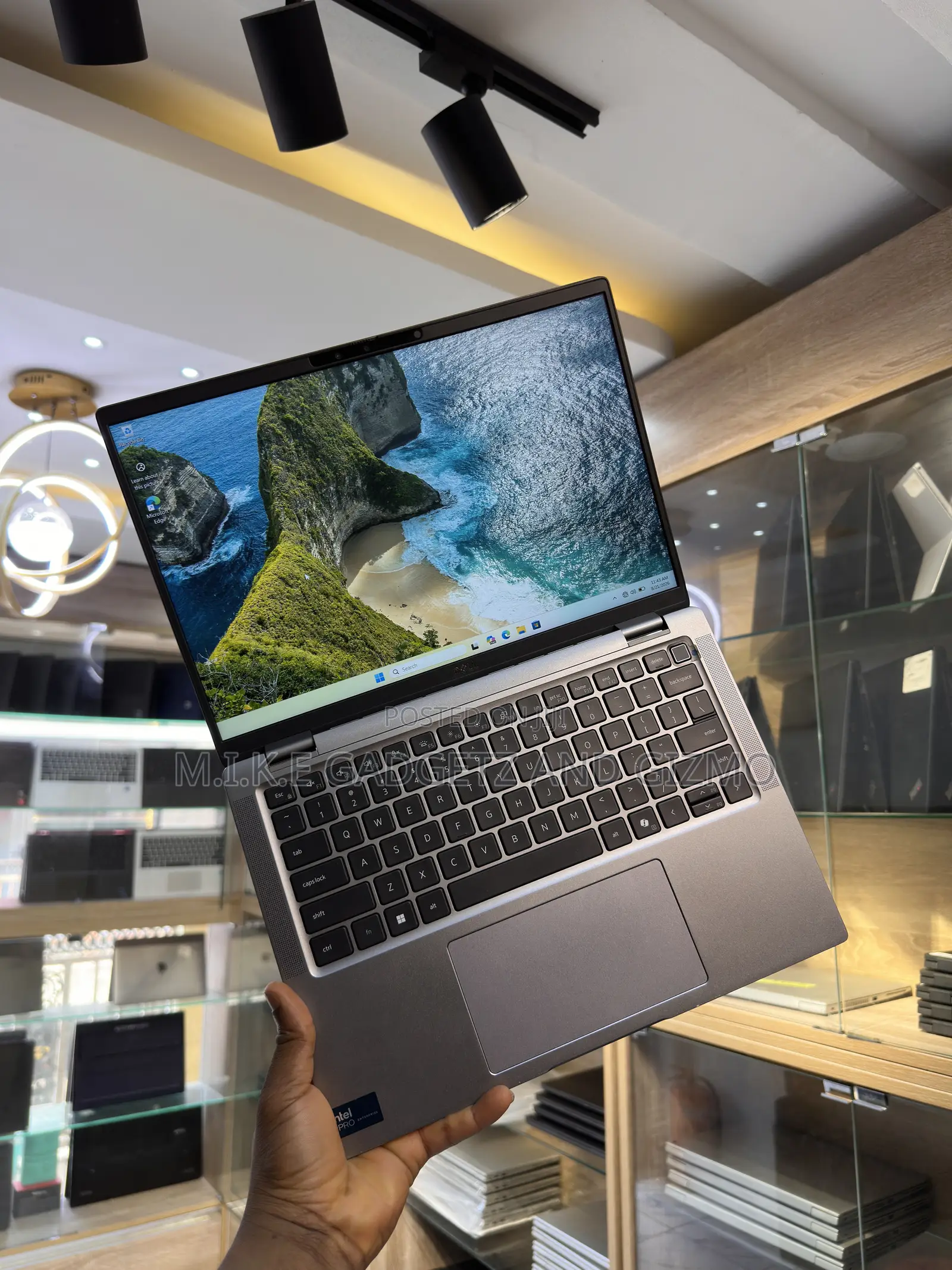 Laptop Dell Latitude 7450 32GB Intel Core Ultra 7 SSD 512GB